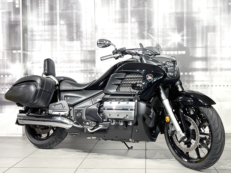 Honda GL 1800 F6C ABS usato del 2016 Nero