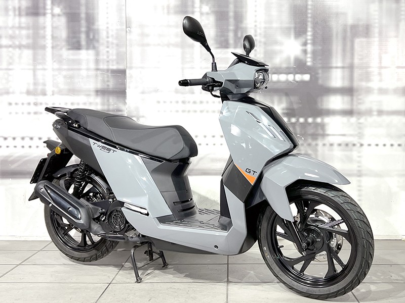 Peugeot Tweet 125 FL GT ABS Grey usata - moto scooter maxiscooter