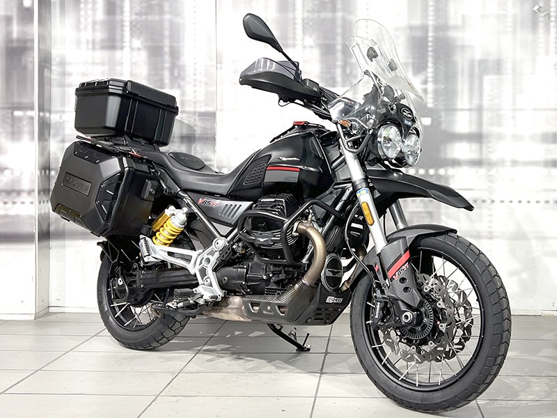 Moto Guzzi V85 TT Nero Etna usata - moto crossover