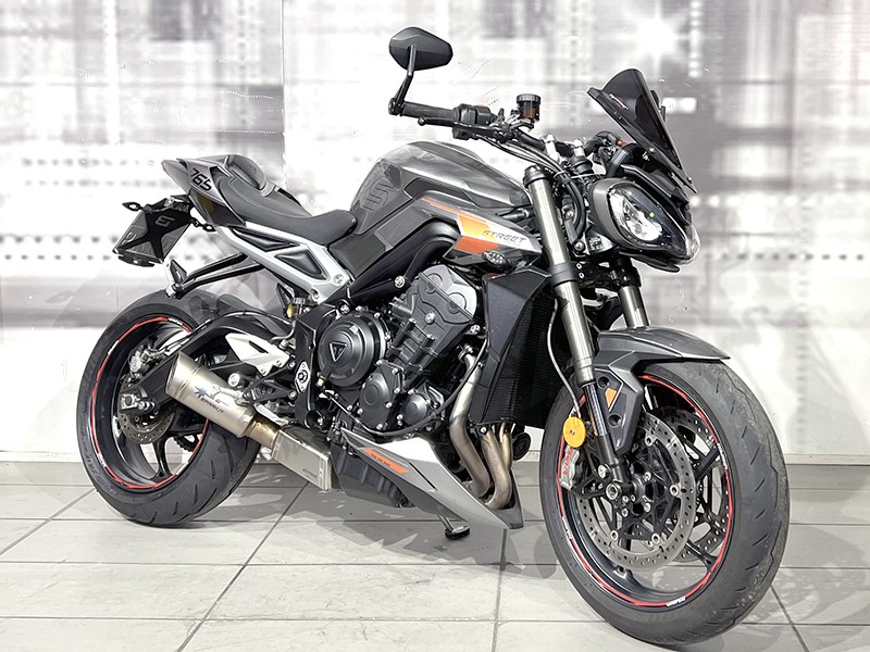 Triumph Street Triple RS Grigio usata - moto naked