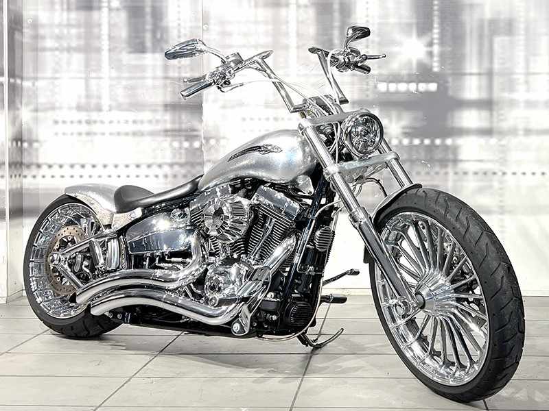Harley Davidson 1690 Breakout FXSB Grigio usata