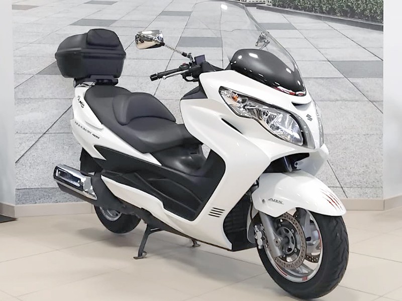 Suzuki Burgman 400 ABS Bianco usata - moto scooter maxiscooter