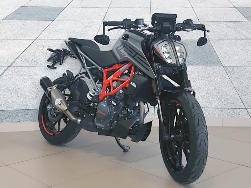 KTM 125 Duke ABS Black-Orange usata