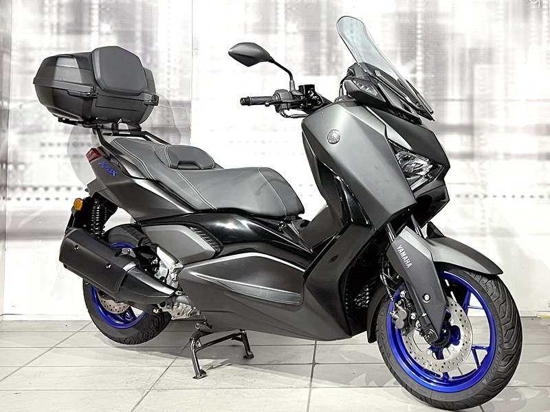 Yamaha XMax 300 Nero usata - moto scooter maxiscooter
