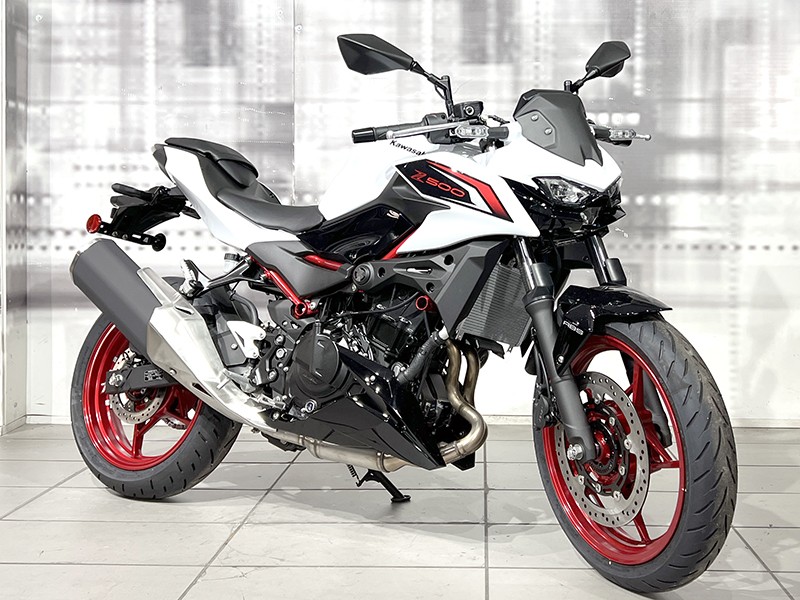 Kawasaki Z 500 SE White/Red nuova - moto naked