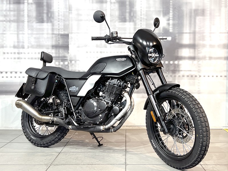 Brixton Felsberg 250 Nero usata - moto scrambler