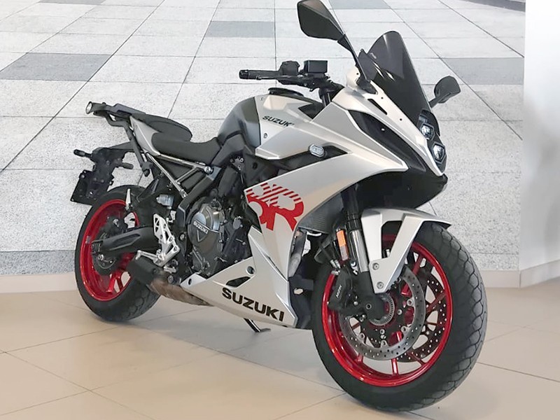 Suzuki GSX-8R Grigio usata