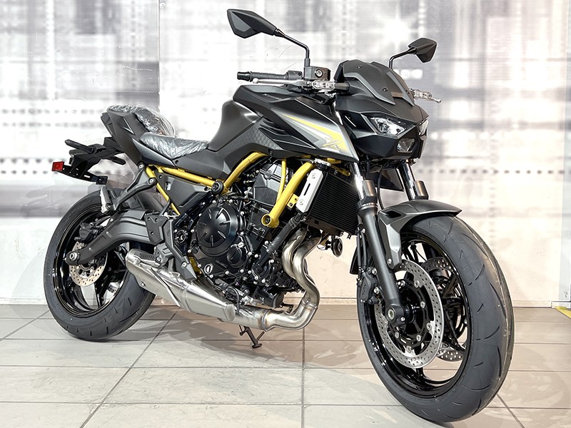 Kawasaki Z 650 S Black/Gold nuova - moto naked