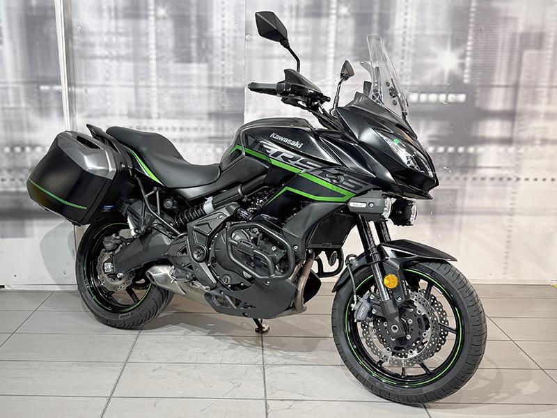 Kawasaki Versys 650 ABS Tourer Plus Grigio/Verde usata - moto crossover