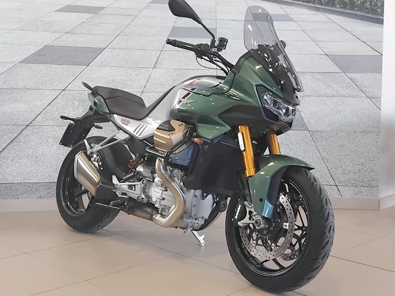 Moto Guzzi V100 Mandello S Grigio/Verde usata - moto crossover