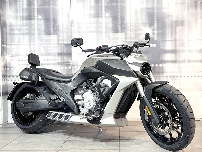 Benda Motorcycle LFC 700 usato del 2025 Grigio