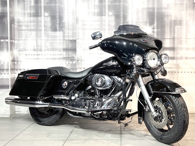 Harley Davidson Electra Glide Standard 1450 FLHT Nero usata - moto custom