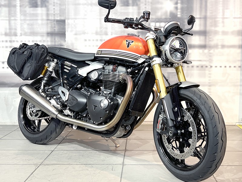 Triumph Speed Twin 1200 RS Orange/Black usata