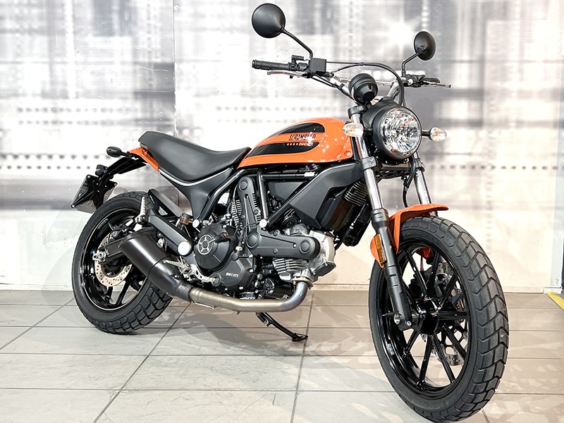 Ducati Scrambler Sixty2 400 Atomic Tangerine usata