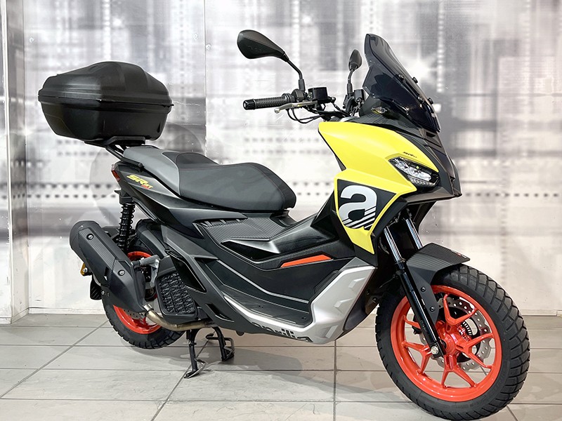 Aprilia SR GT Sport 200 Street Gold usata - moto scooter maxiscooter