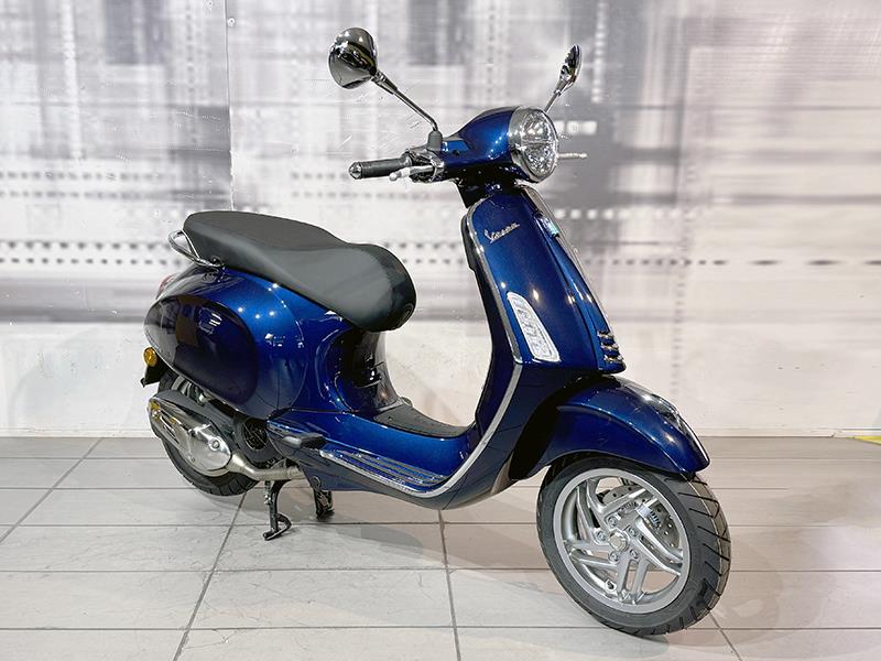 Piaggio Vespa Primavera 125 ABS Blu Energico Glossy nuova