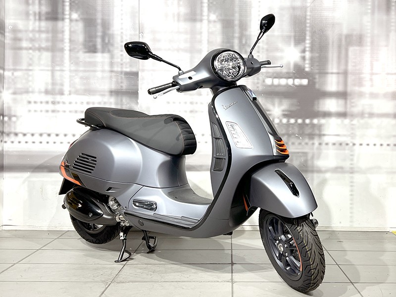 Piaggio Vespa GTS 310 SuperSport Grigio Travolgente Matt nuova