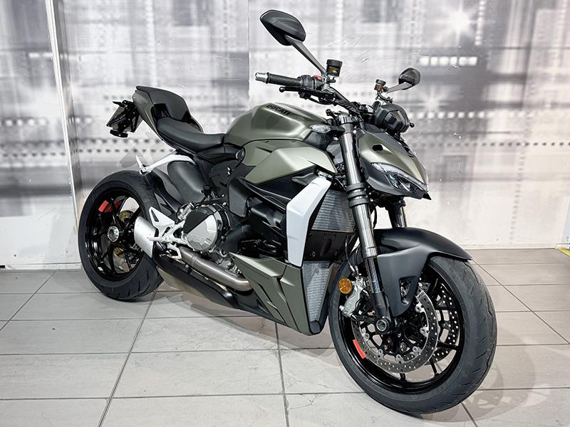 Ducati Streetfighter V2 Storm Green usata
