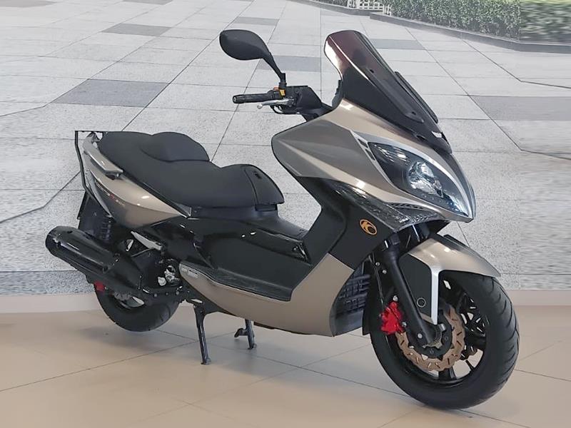 Kymco Xciting 300i R Grigio usata - moto scooter maxiscooter