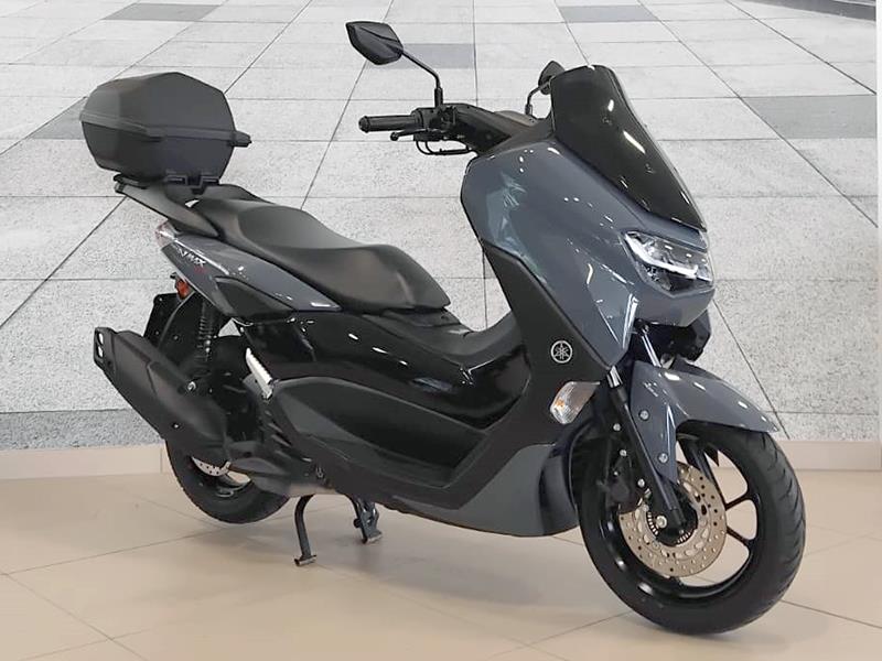 Yamaha NMAX 155 Grigio Scuro usata - moto scooter maxiscooter