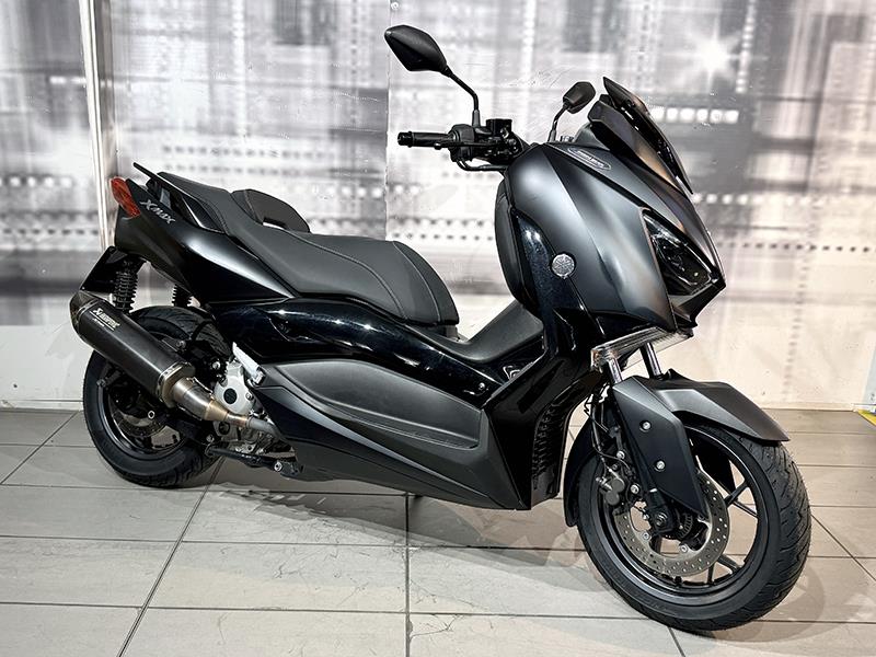 Yamaha XMax Iron Max 300 Black usata - moto scooter maxiscooter