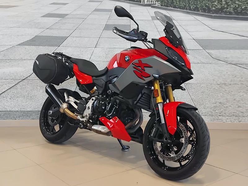 Bmw F 900 XR Racing Red usata - moto naked