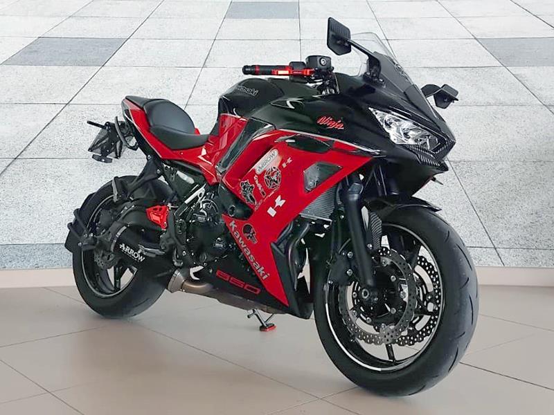 Kawasaki Ninja 650 40th Anniversary Edition Firecracker Red/Ebony usata