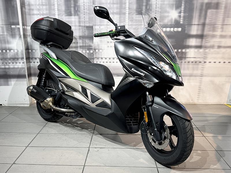 Kawasaki J 300 ABS Nero usata - moto scooter maxiscooter