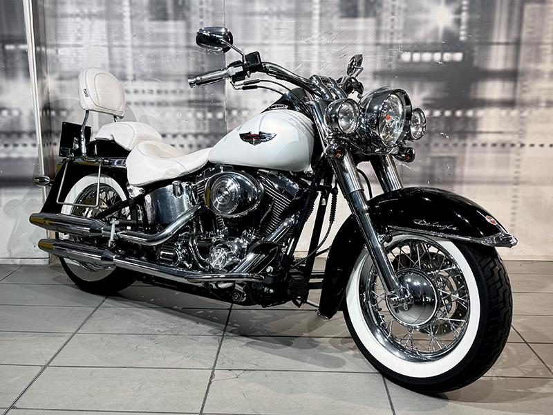 Harley Davidson Softail Deluxe 1450 ie Bianco usata - moto custom