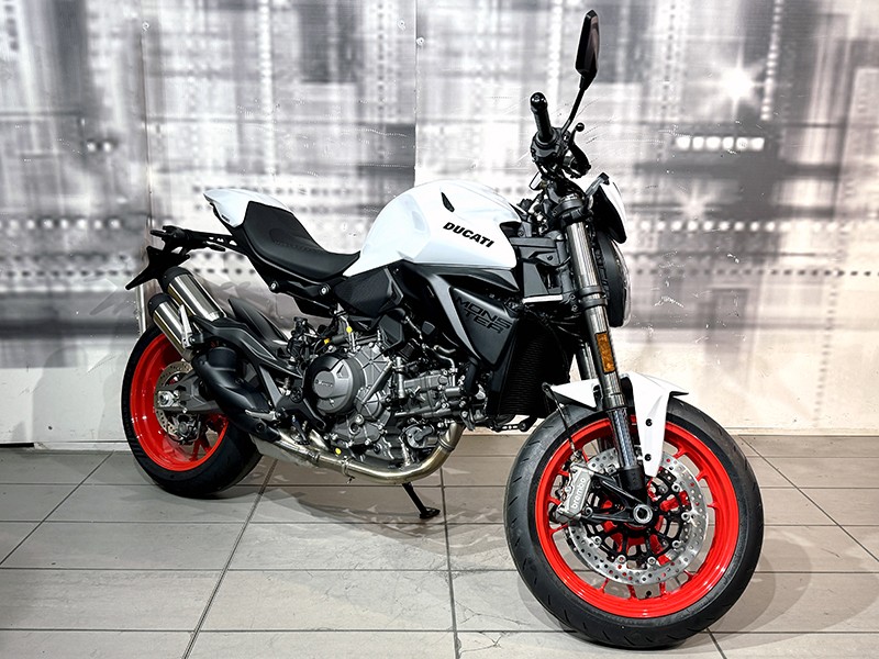Ducati Monster 890 Plus Iceberg White nuova - moto naked