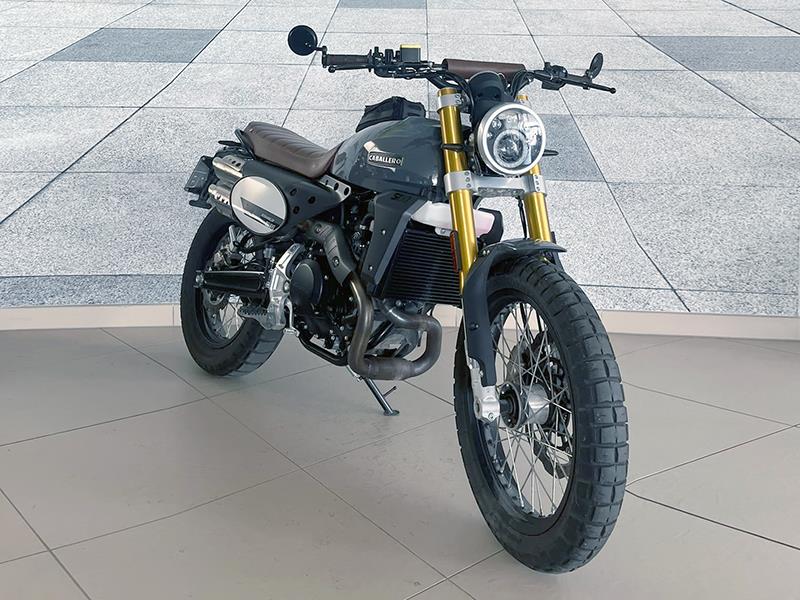 Fantic Motor Caballero Deluxe 500 Grigio usata - moto scrambler