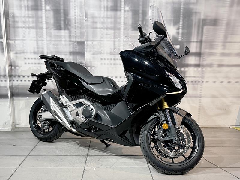 Honda Forza 750 Nero usata - moto scooter maxiscooter