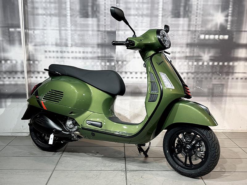 Piaggio Vespa GTS 310 SuperSport Verde Ribelle nuova