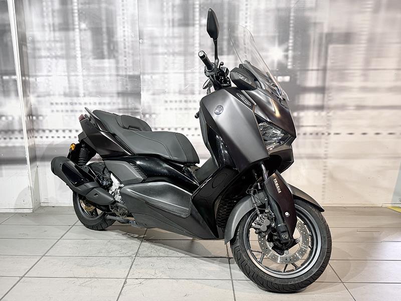 Yamaha X-Max 300 Tech Max Nero usata - moto scooter maxiscooter