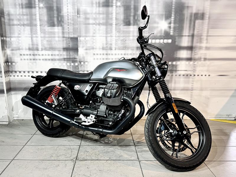 Moto Guzzi V7 III Stone S Grigio Sportivo usata - moto naked