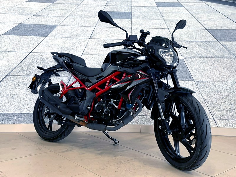 Benelli BN 125 Black usata - moto naked