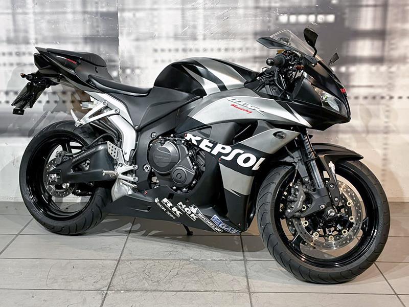 Honda CBR 600 RR Graphite Black usata
