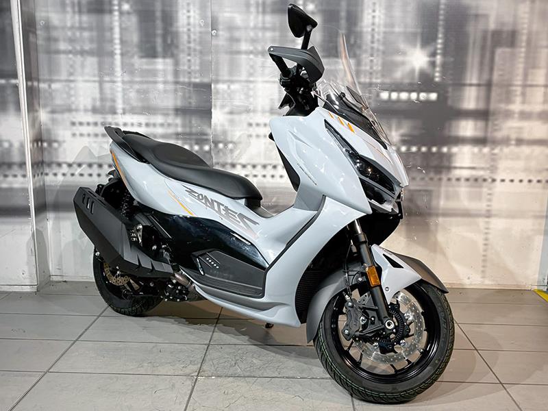 Zontes ZT 368T-D Silver/Orange usata - moto scooter maxiscooter