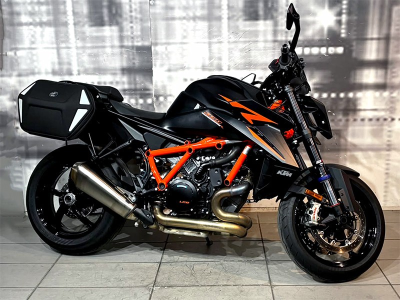 KTM 1390 Super Duke R Evo Black usata