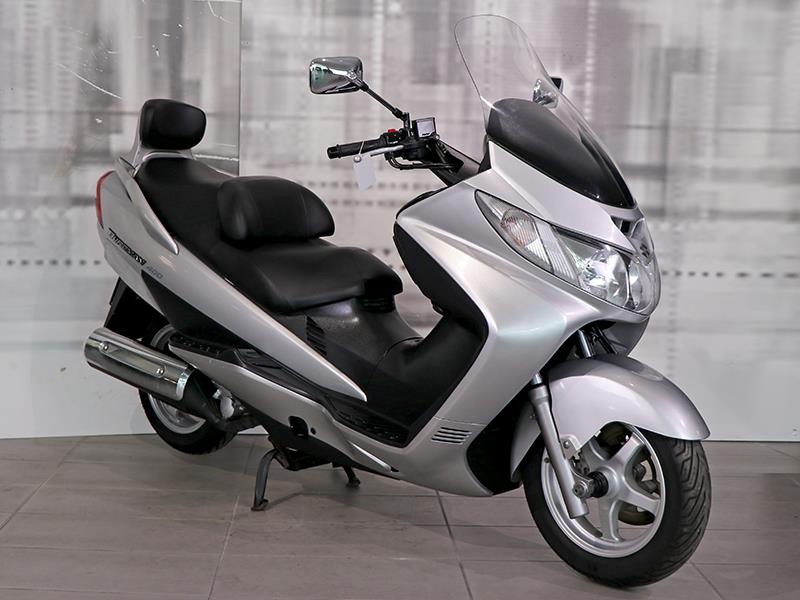 Suzuki Burgman 400 Grigio usata - moto scooter maxiscooter